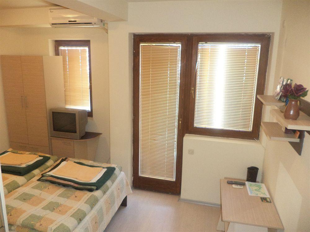 Luccia Apartments - Ohrid City Centre Екстер'єр фото