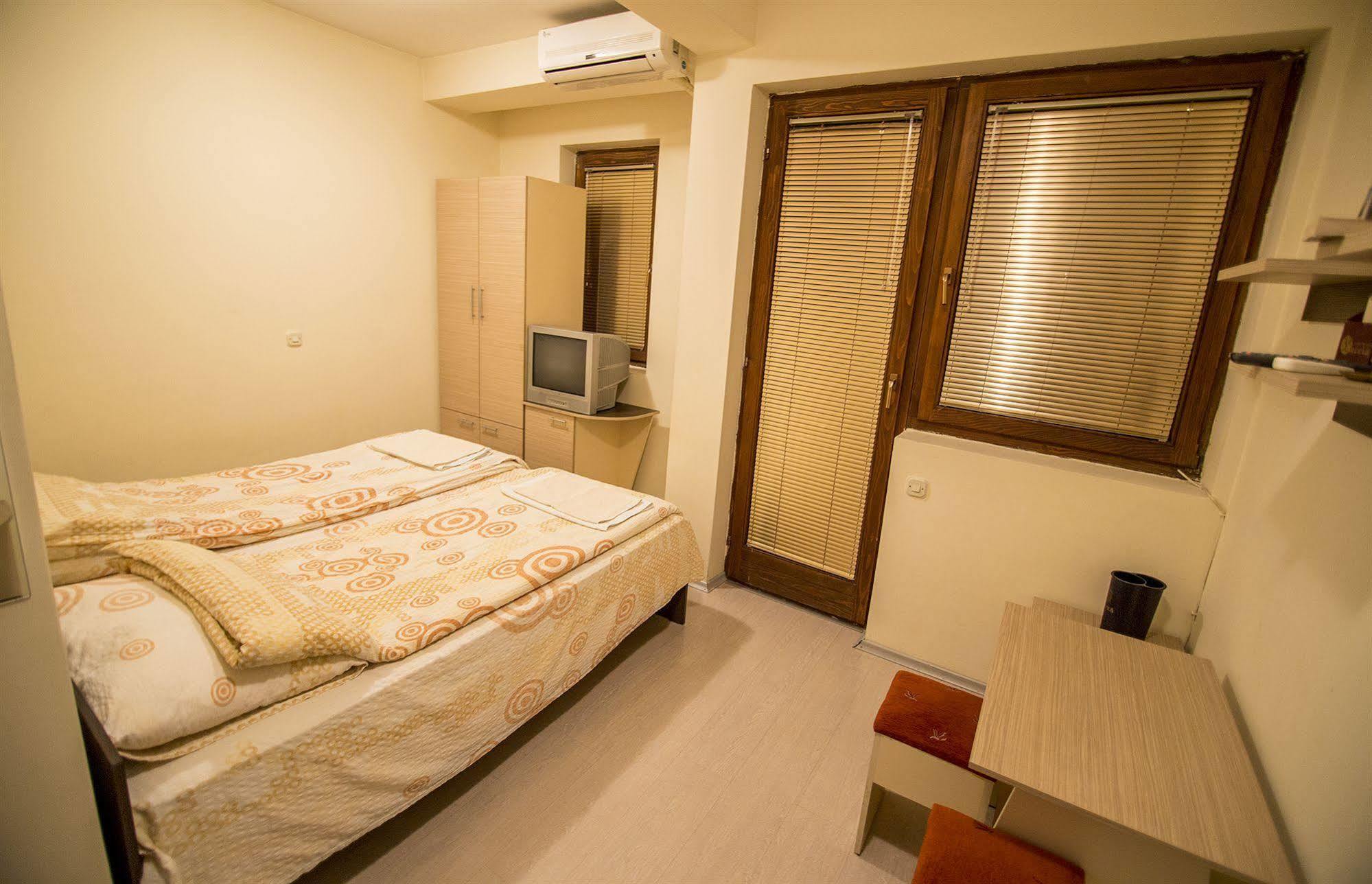 Luccia Apartments - Ohrid City Centre Екстер'єр фото