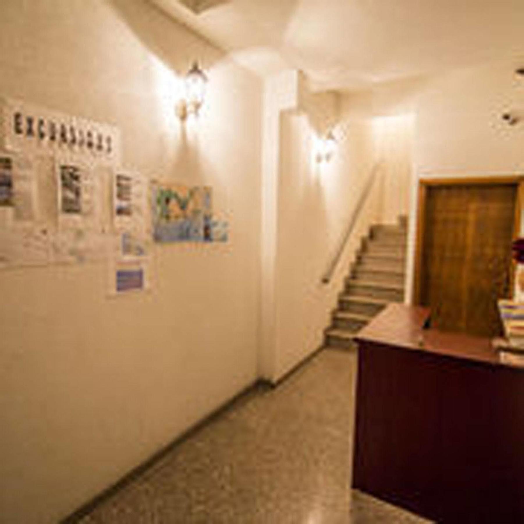 Luccia Apartments - Ohrid City Centre Екстер'єр фото