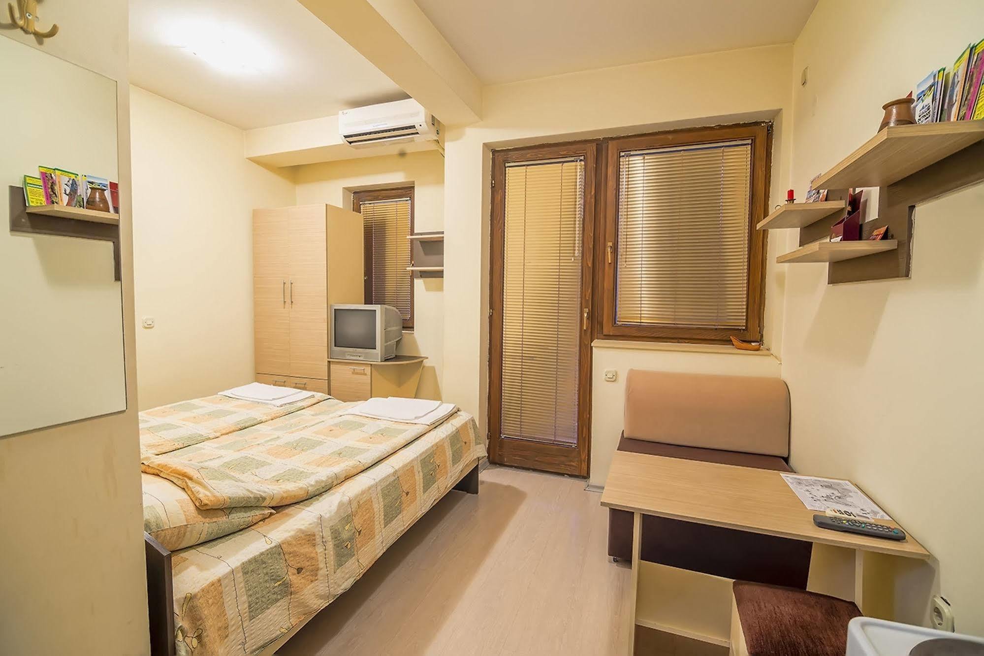 Luccia Apartments - Ohrid City Centre Екстер'єр фото