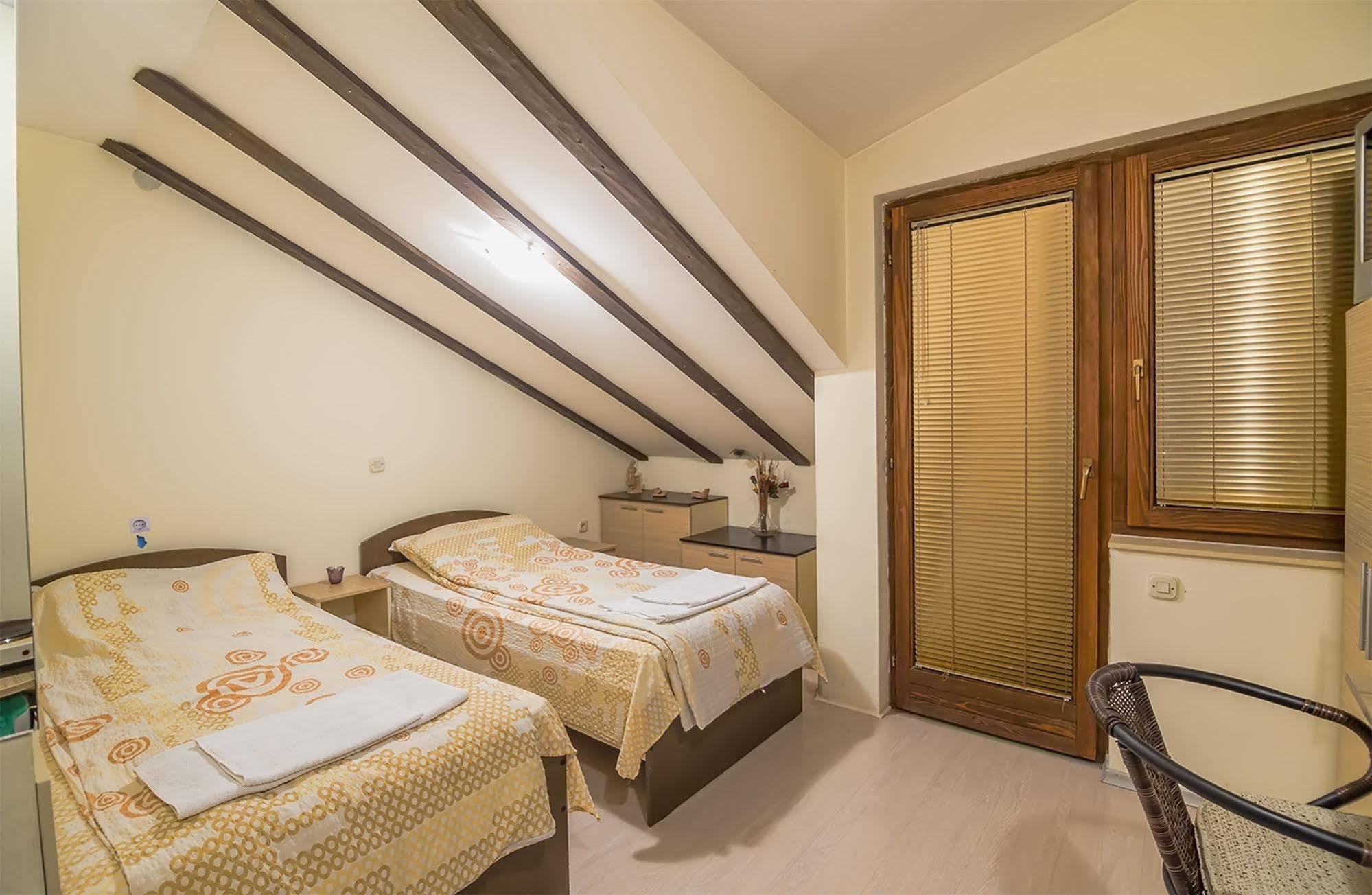 Luccia Apartments - Ohrid City Centre Екстер'єр фото